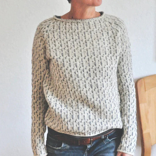 Tia - Elegant Gray Crew Neck Sweater