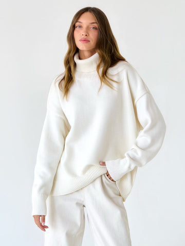 Isabella - Stylish and Warm Turtleneck Sweater for Women