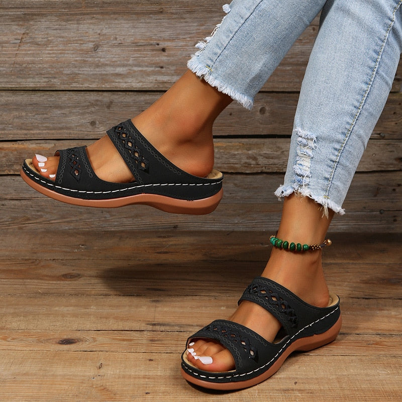 Laiza - Comfy Sandals