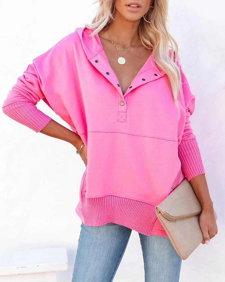 Jaelynn - Casual Sweatshirt with Slim V-Neck and Button Closure