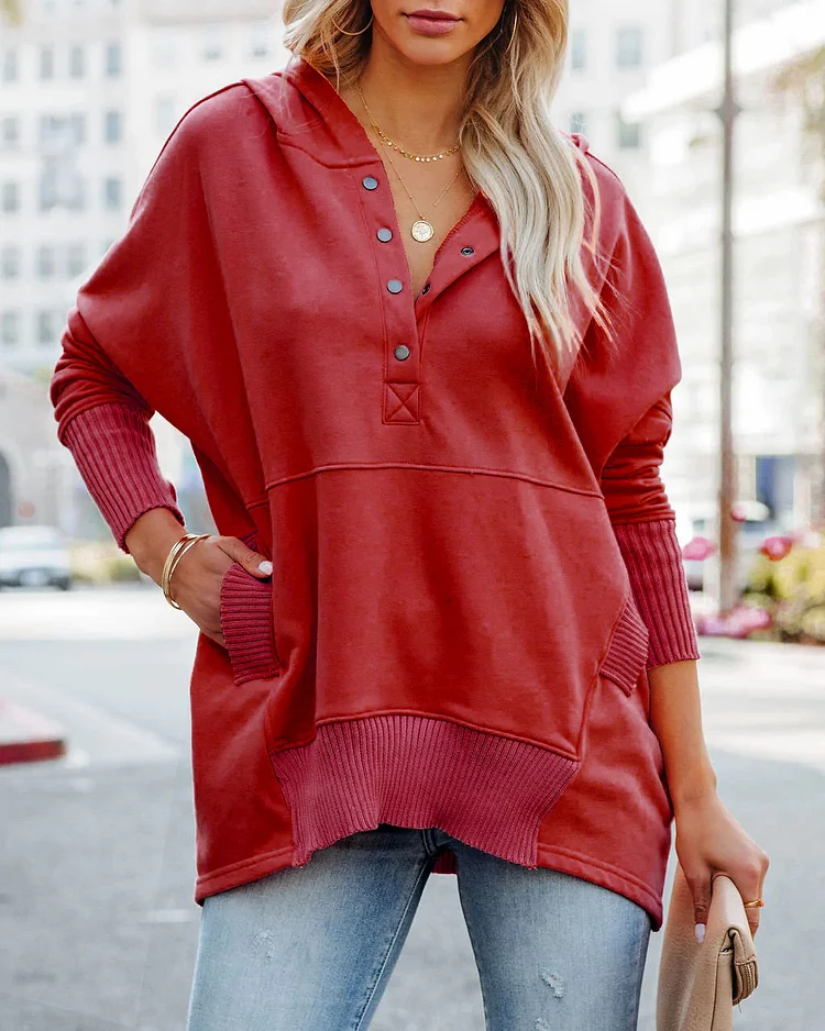 Jaelynn - Casual Sweatshirt with Slim V-Neck and Button Closure