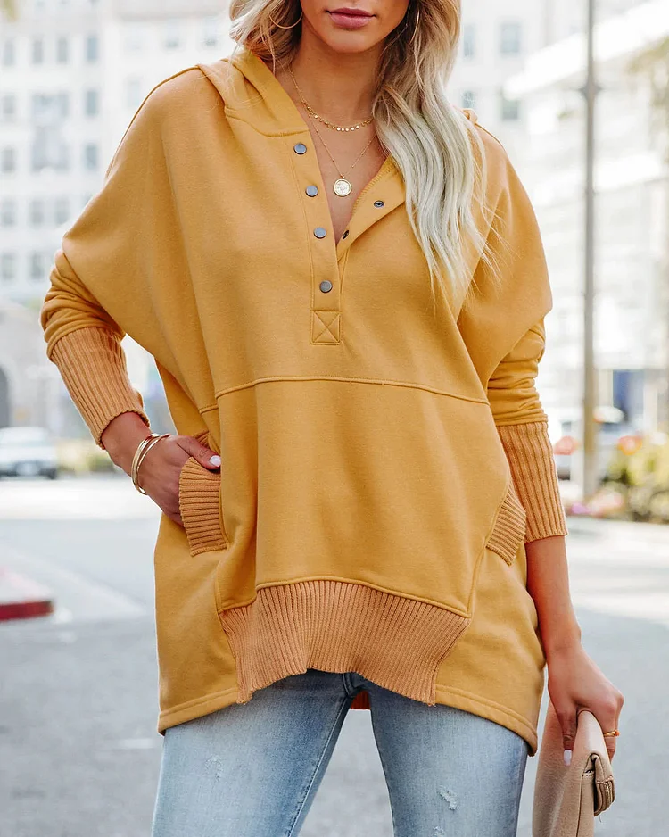 Jaelynn - Casual Sweatshirt with Slim V-Neck and Button Closure