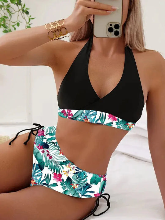 Jolina - Chic and sexy halterneck bikini