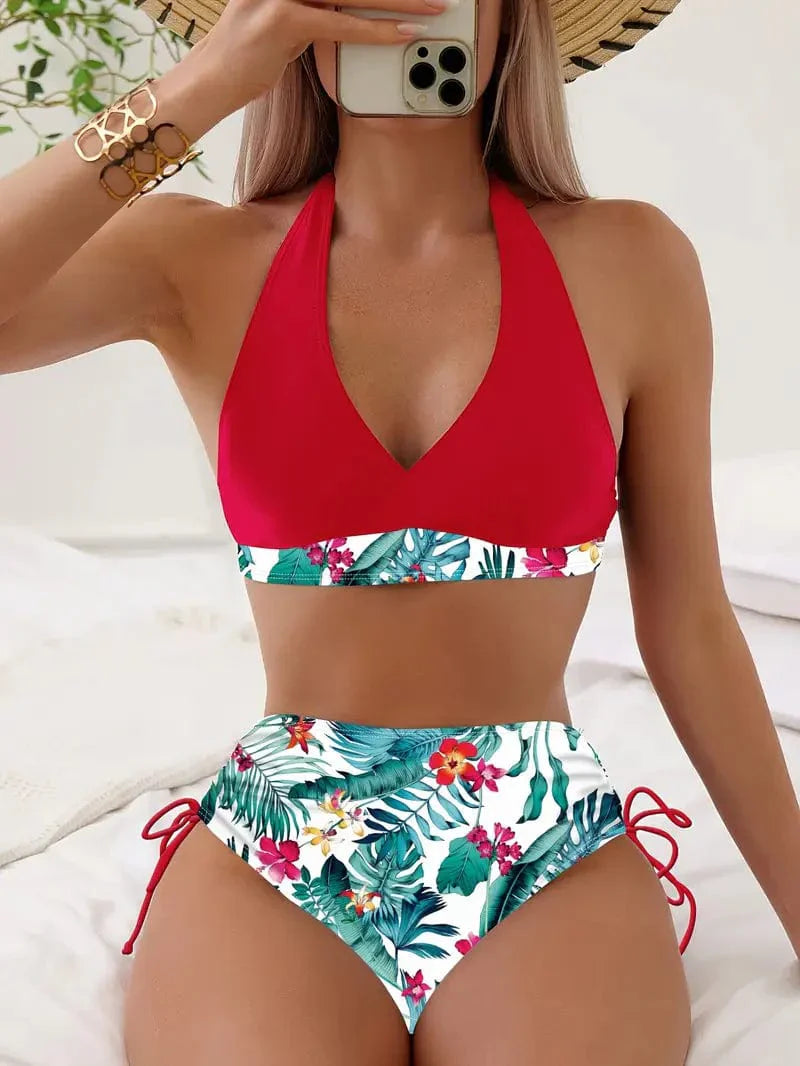 Jolina - Chic and sexy halterneck bikini