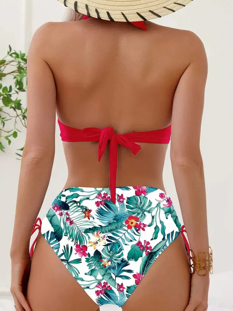 Jolina - Chic and sexy halterneck bikini