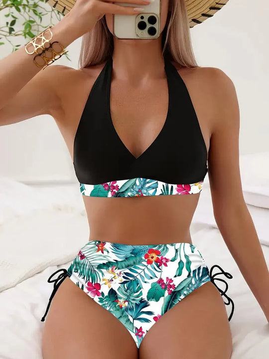 Jolina - Chic and sexy halterneck bikini