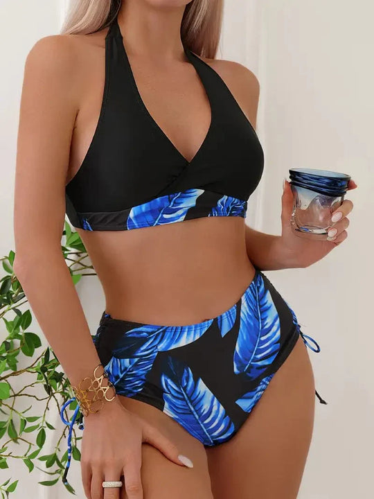 Jolina - Chic and sexy halterneck bikini