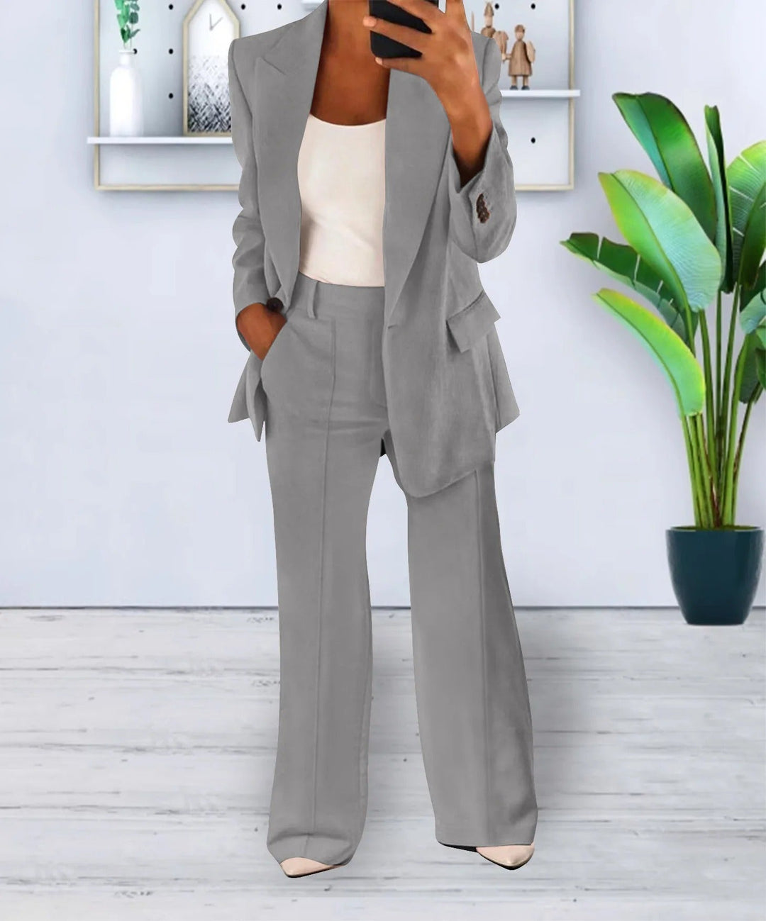 Cela - Elegant Women's Suit